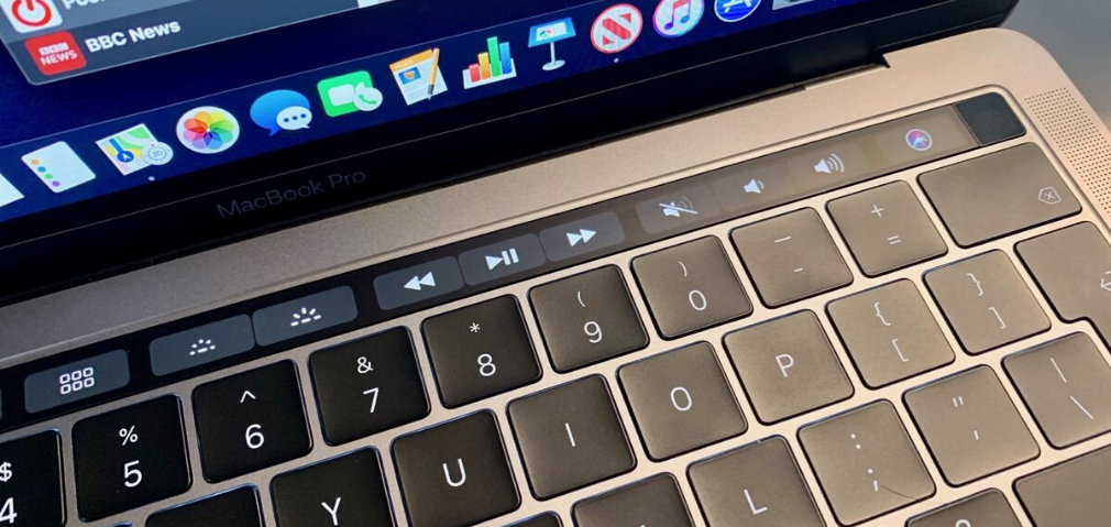 ¿Cómo personalizar la Touch Bar en un MacBook Pro?